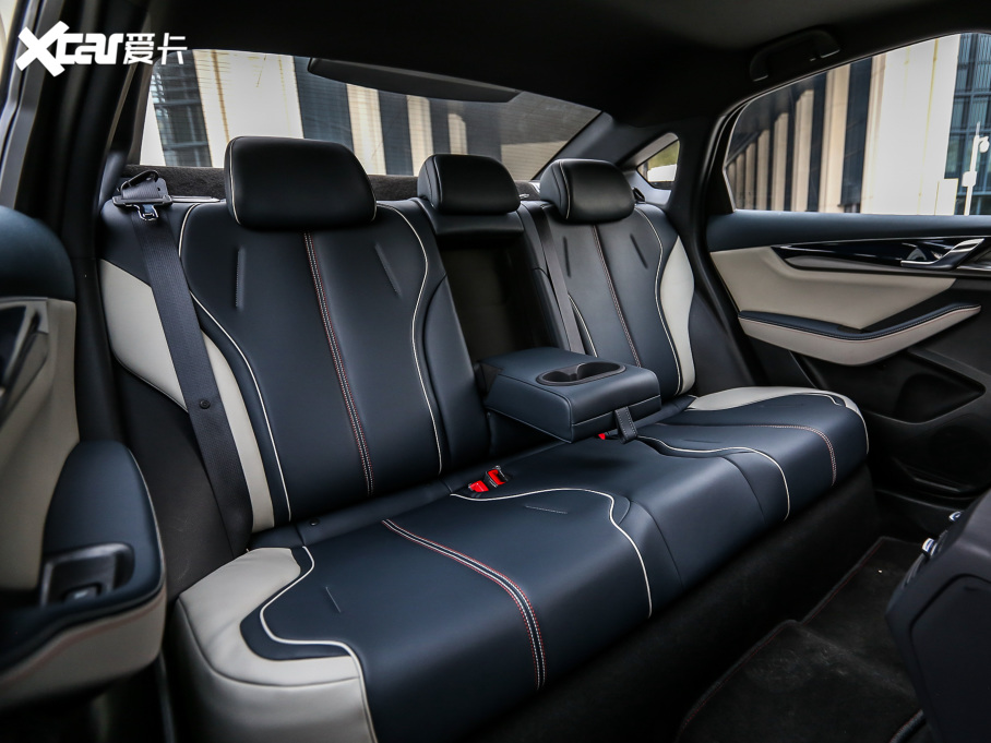 2021PLUS DM-i 120KM Ş