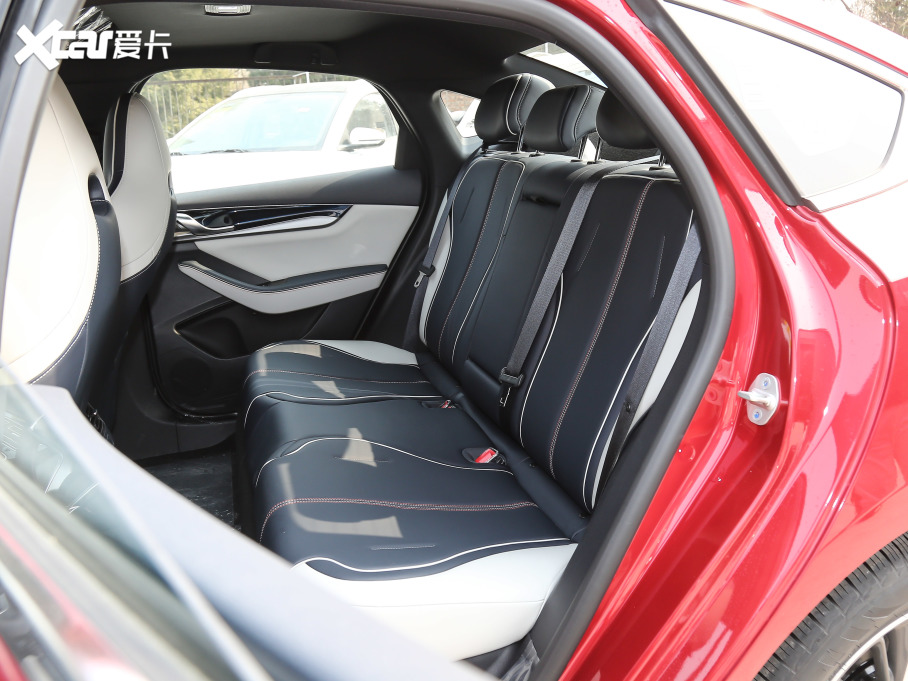 2021PLUS DM-i 120KM Ş