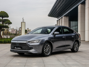 2021DM-i 120KM Ş w^