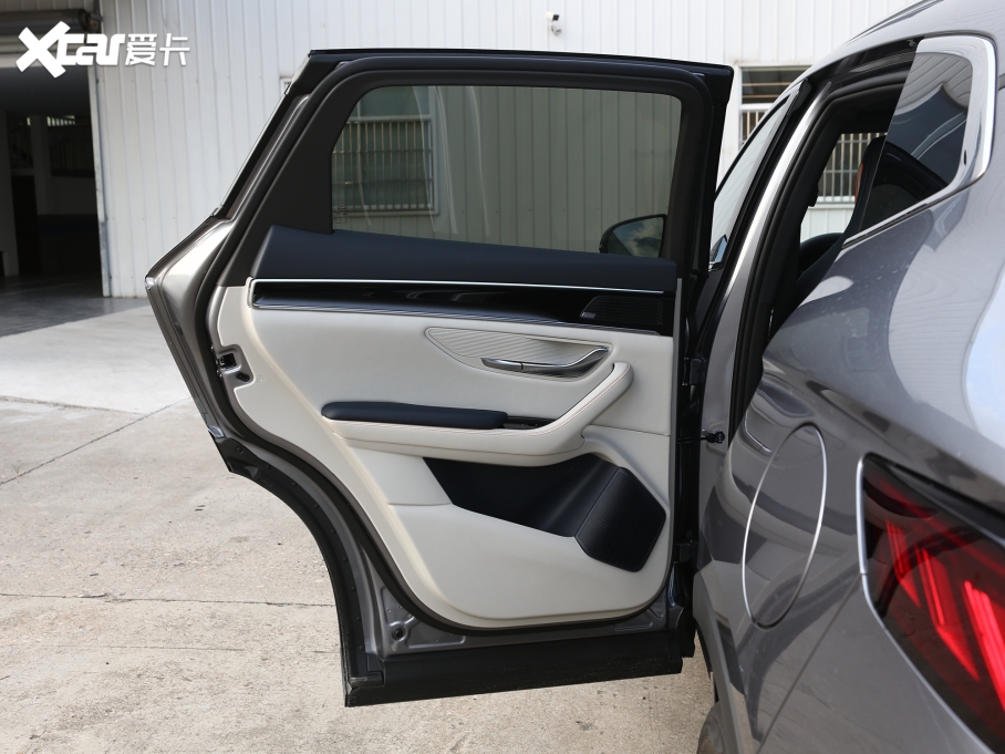 2021PLUSԴ DM-i 110KM Ş