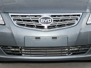 2010款1.5L 尊雅版(473QB) 中网