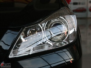 2010款1.5L 豪雅版(473QB) 大灯