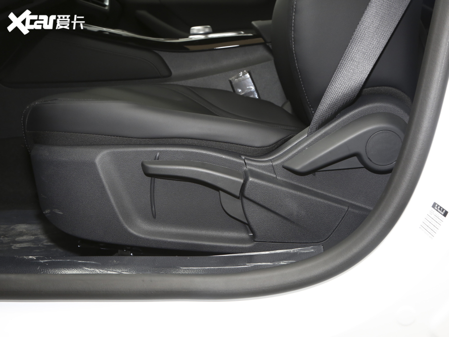 2021PLUS EV 400KM I(lng)