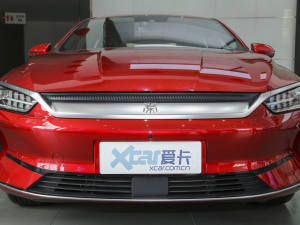 2021款500KM 尊贵型 中网