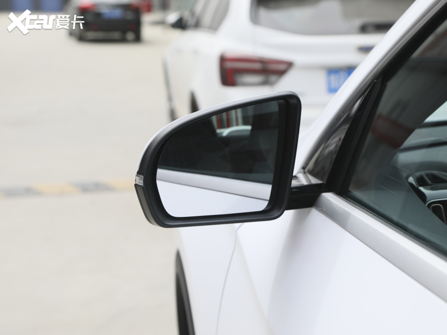 2021����Pro 1.5T �Ԅ�(d��ng)��ư澫Ӣ��