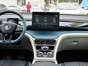 2021款1.5T 自动骁云版豪华型 中控台