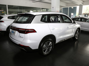2021款1.5T 自动豪华型 整体外观