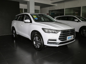 2021款1.5T 自动豪华型 整体外观