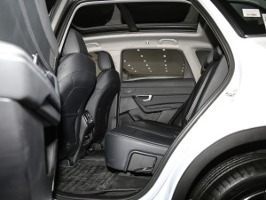 2021款1.5T 自动豪华型 后排空间