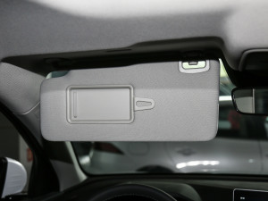 2021款1.5T 自动豪华型 遮阳板（左）