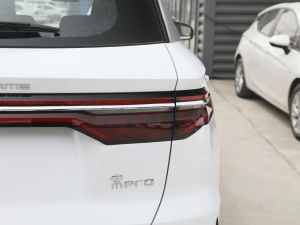2021款1.5T 自动骁云版精英型 尾灯