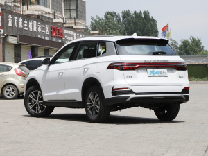 2021款1.5T 自动精英型 左后45度