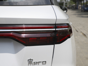 2021款1.5T 自动精英型 尾灯