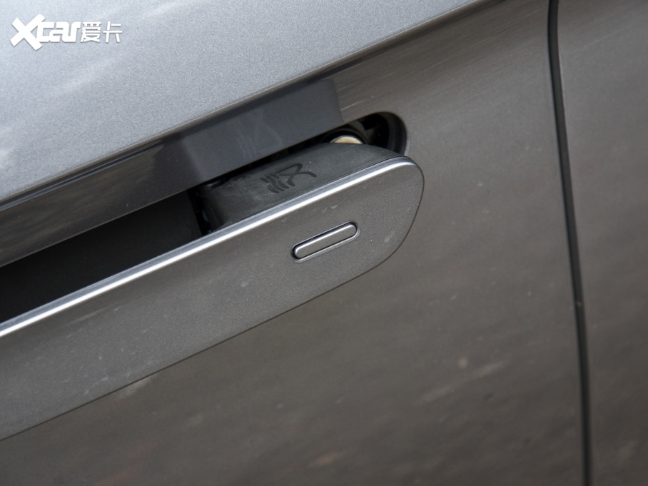 2021hEV EV (zhn)m(x)A