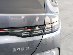 2022DM-i 120KM Ş (ji)^