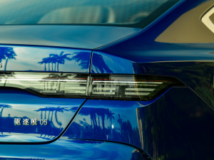 2022DM-i 120KM Ş β