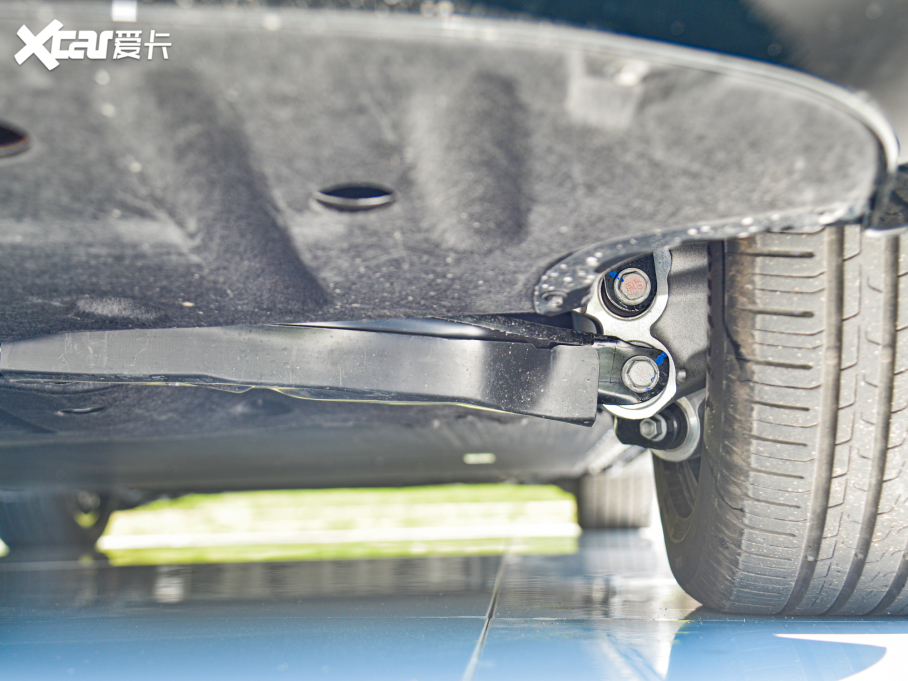 2022 550km ˜m(x)(q)F