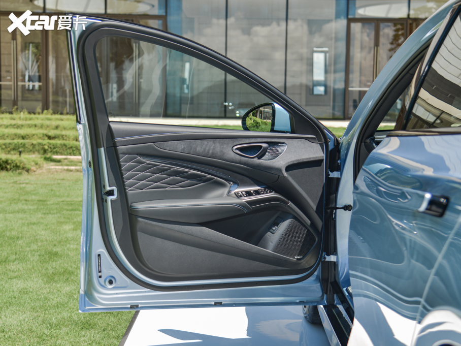 2022 550km (bio)(zhn)m(x)(q)F