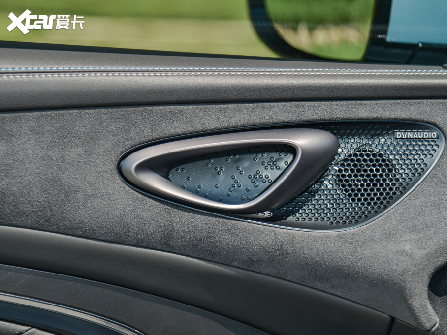 2022 550km ˜m(x)F