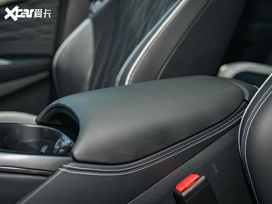 2022 550km ˜m(x)F