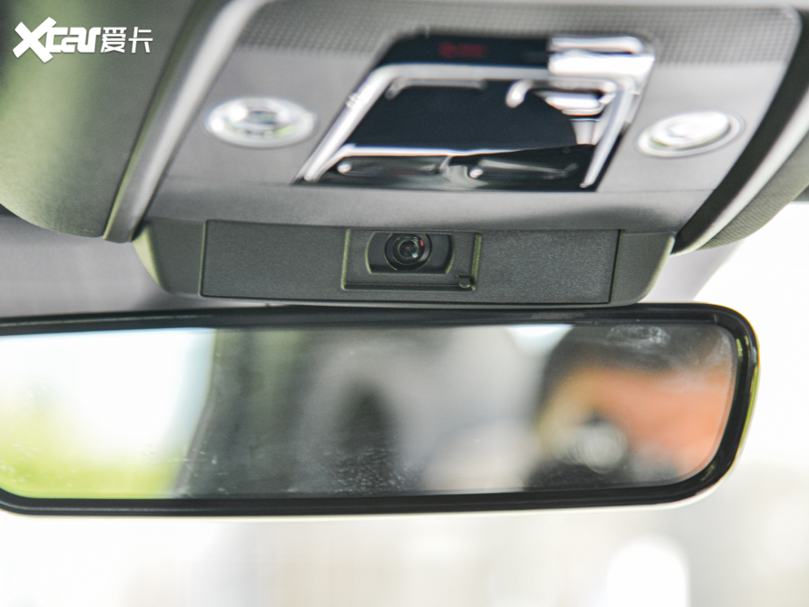 2022 550km ˜m(x)(q)F