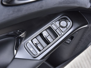 2022550km ˜m澫Ӣ {܇ƅ^	