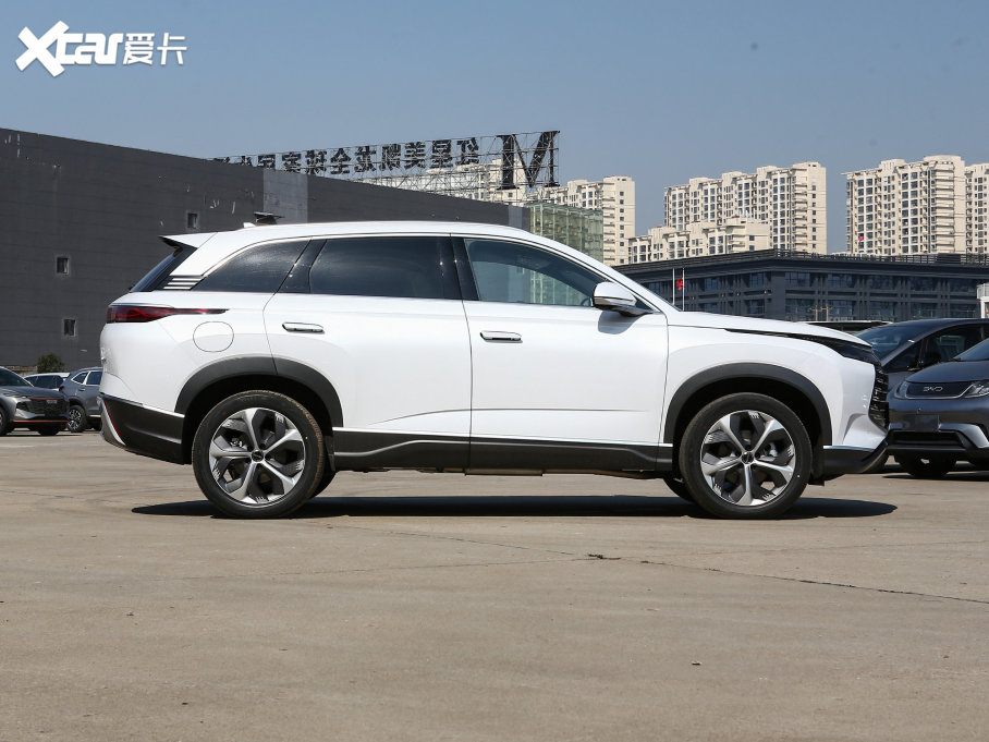 2023olŞ07 DM-i 100KM F