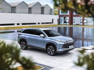 2023款DM-i 205KM 旗舰型 整体外观