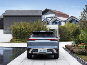 2023款DM-i 205KM 旗舰型 整体外观