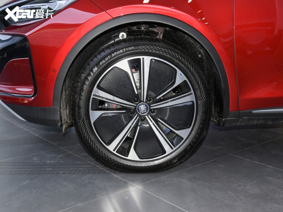 2022Դ DM-p 215KM (q)Ş