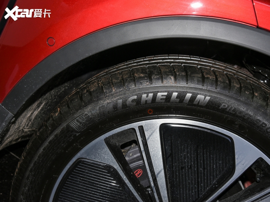 2022Դ DM-p 215KM (q)Ş