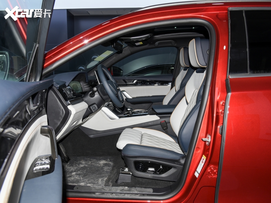 2022Դ DM-p 215KM (q)Ş