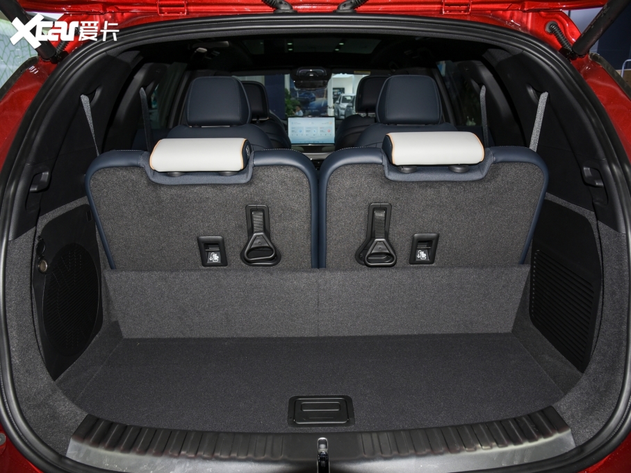 2022Դ DM-p 215KM Ş