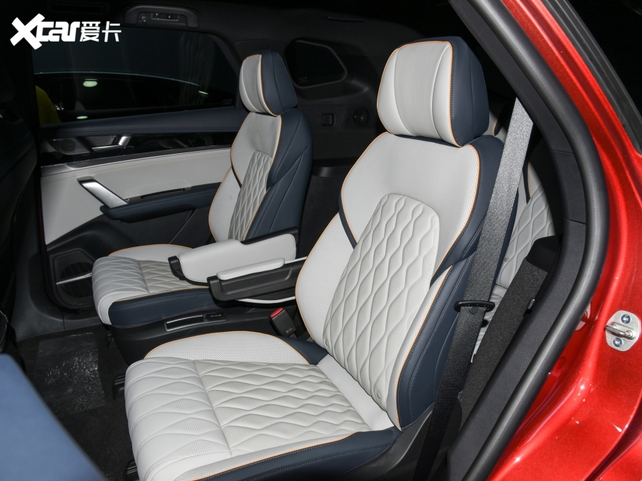 2022Դ DM-p 215KM Ş