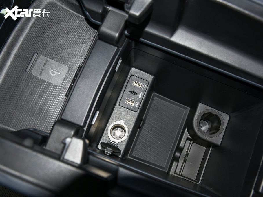 2022Դ DM-p 215KM (q)Ş