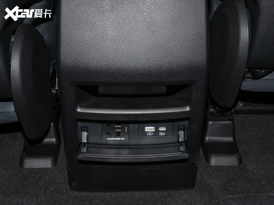 2022Դ DM-p 215KM Ş