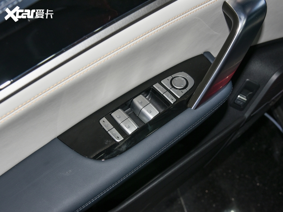 2022Դ DM-p 215KM (q)Ş