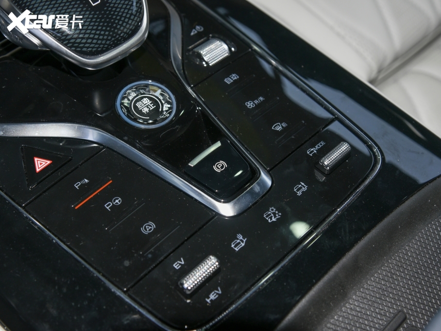 2022Դ DM-p 215KM (q)Ş