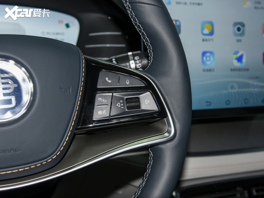 2022Դ DM-p 215KM (q)Ş