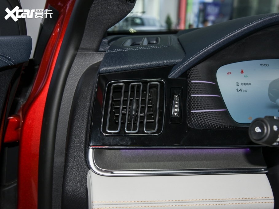 2022Դ DM-p 215KM (q)Ş