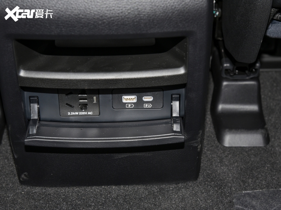 2022Դ DM-p 215KM Ş