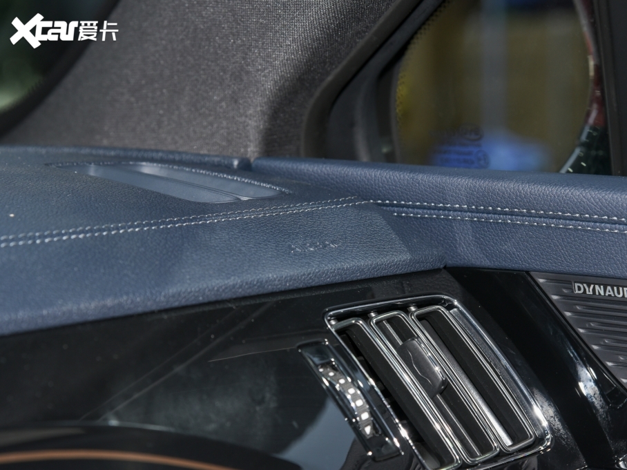 2022Դ DM-p 215KM Ş