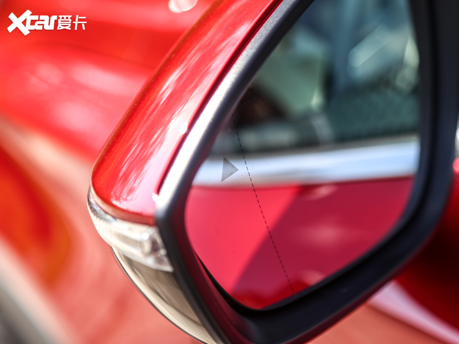 2022Դ DM-p 215KM Ş