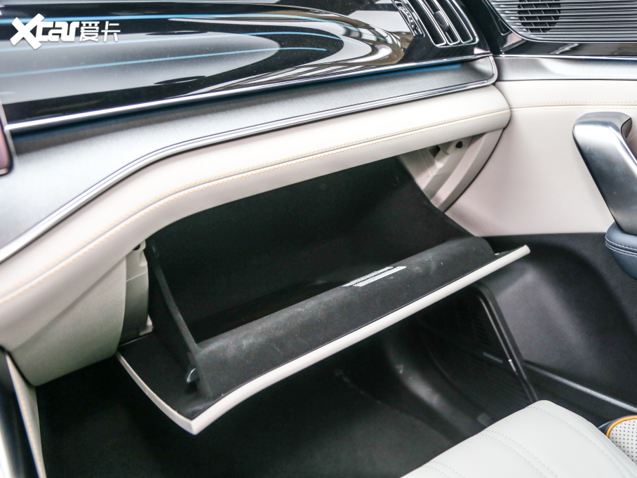 2022Դ DM-p 215KM Ş