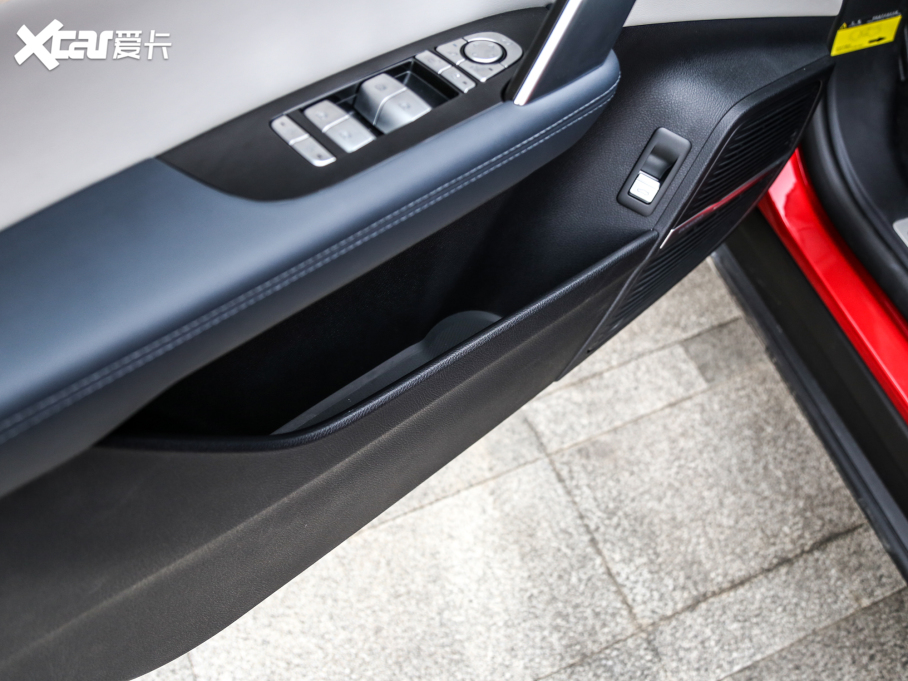 2022Դ DM-p 215KM (q)Ş