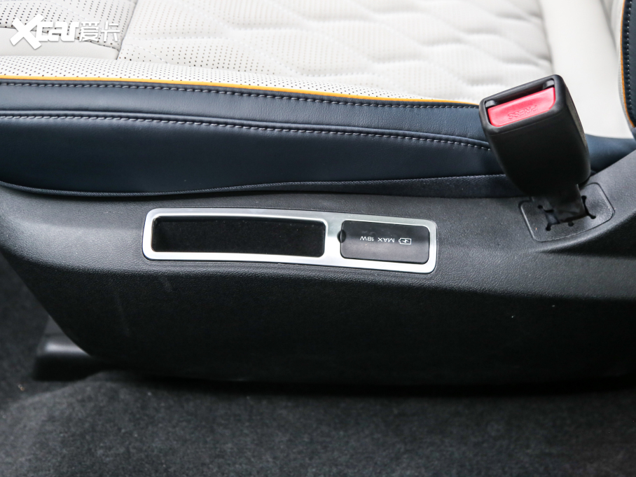 2022Դ DM-p 215KM Ş