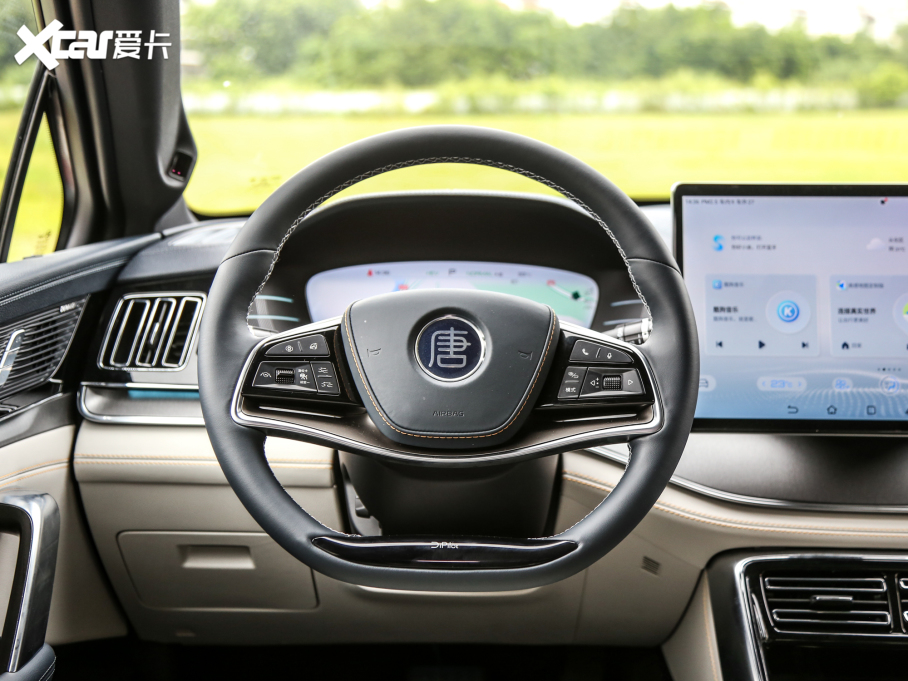 2022Դ DM-p 215KM Ş