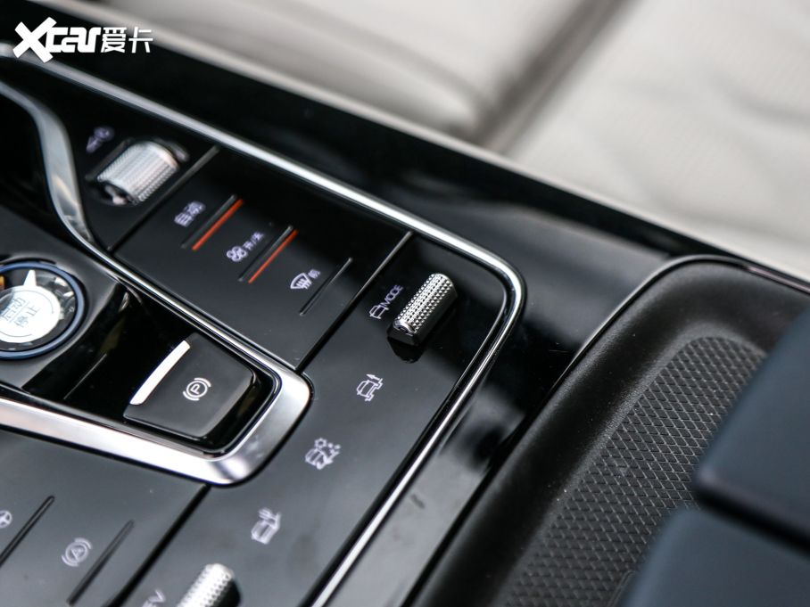 2022Դ DM-p 215KM Ş