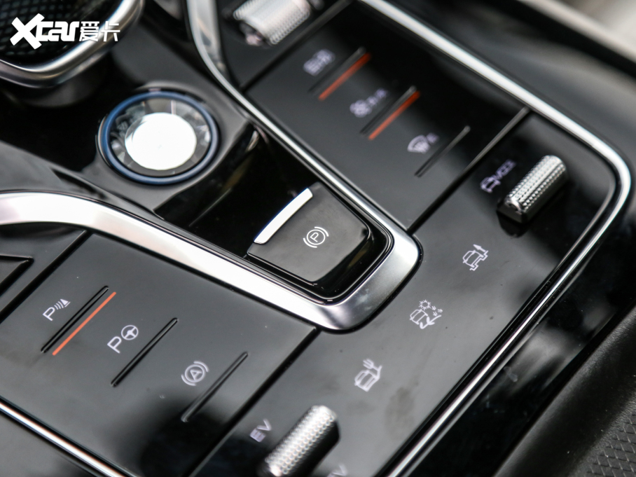 2022Դ DM-p 215KM Ş