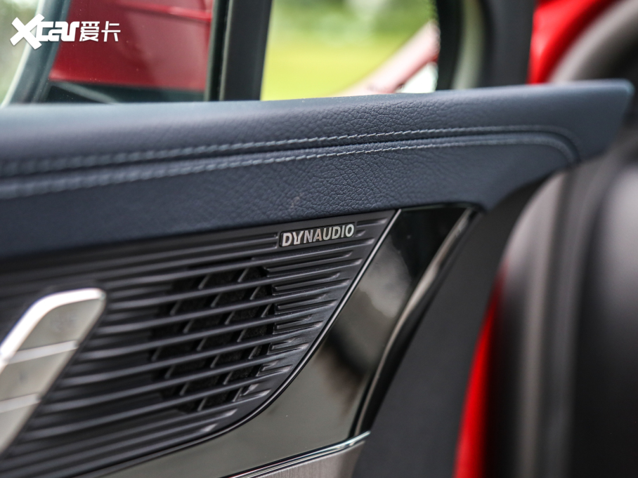 2022Դ DM-p 215KM Ş